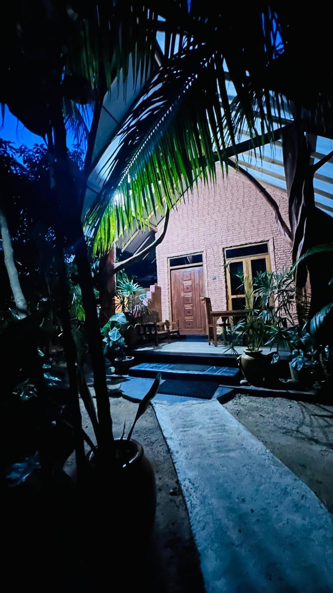Ama Eco Lodge Σιγκιρίγια Εξωτερικό φωτογραφία